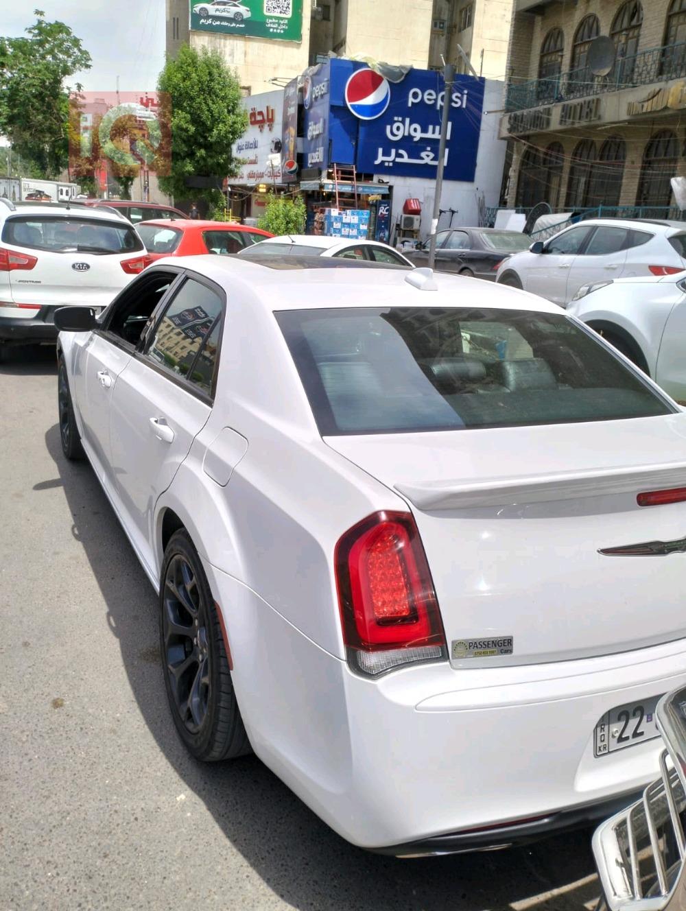 كرايسلر 300